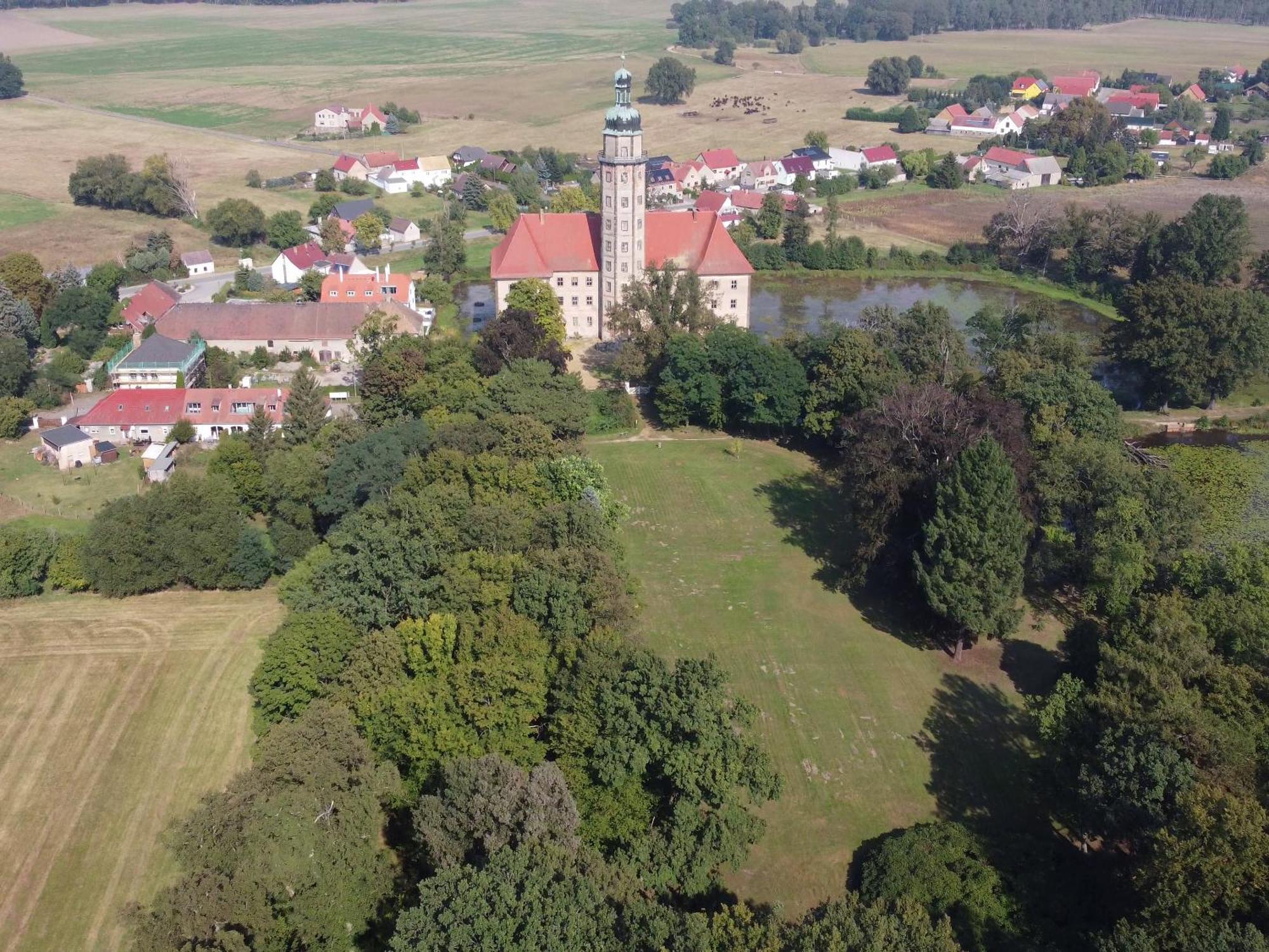 Resort "Schloss Reinharz" Bad Schmiedeberg Eksteriør bilde